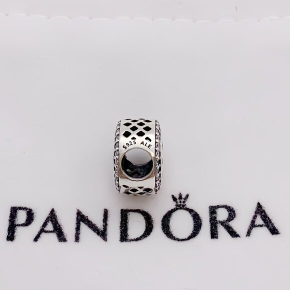Pandora Green Bay Packers Charm - Picture 2 of 3